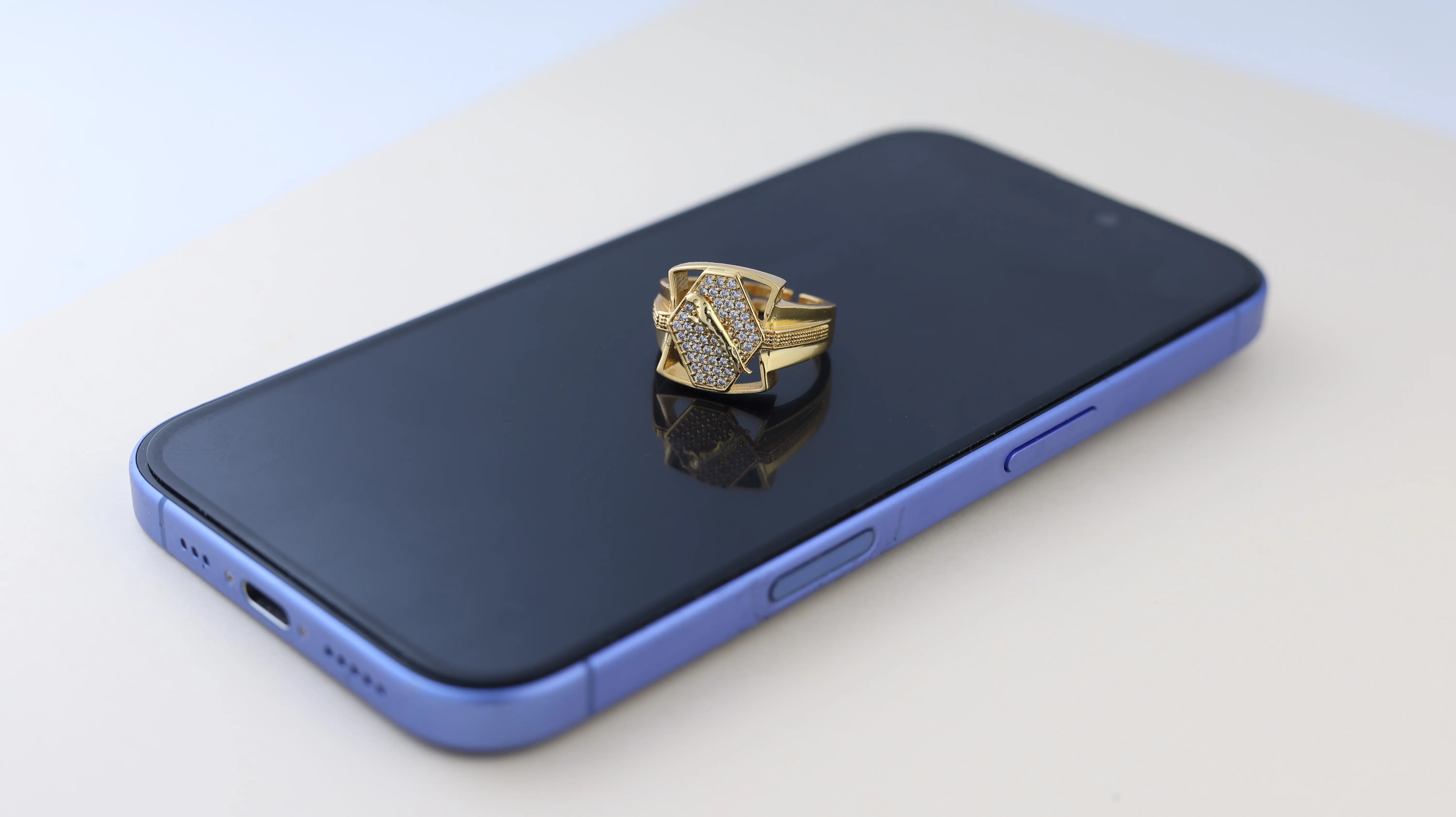 Regal Charm Gold Ring